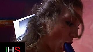 Fantastic threesome sex with pussy and cock