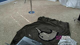 wanna peek at elay smith’s big tit squirting on spy cam?