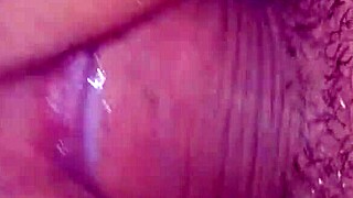 i put her on all fours and she offers her cunt