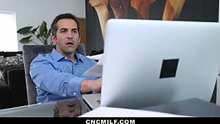 I freeuse the hot stepmom and stepdaughter while helping with paperwork