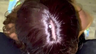 Spolubydlící s velkým zadkem mi cucá ptáka a polyká mou šťávu za nájem 😏