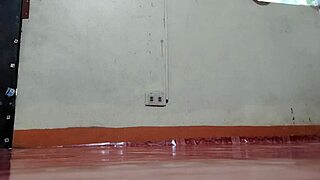 Chubby asian babe fingering and squirting wet