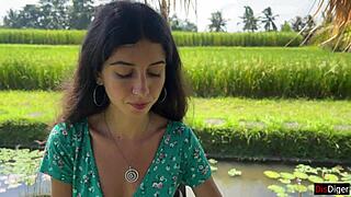 Cumwalk eating pasta with sperm on face