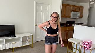 stepmom misses her flight and things get spicy with big tits action