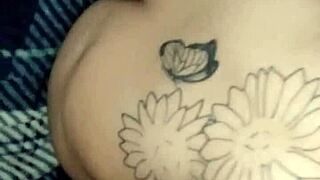 Girlfriend sucks friend blindfolded, unaware of filming