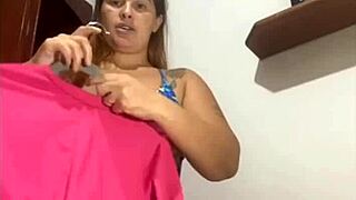 i love flashing and making guys hard and wet