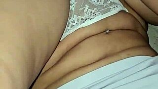 i can’t stop masturbating with this hot mature woman in part 1!