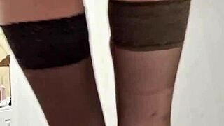 Elza kom deepthroats cock in pigtails