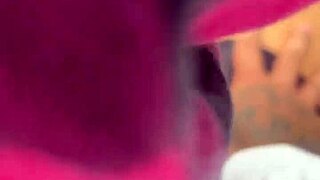 uber driver picks up girl on street