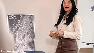 Lesbian teachers Anissa Kate and Ania Kinski