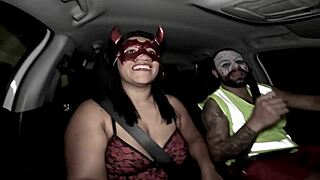 Ela Voltou da Festa de Halloween Toda Arrombadinha e Gozadinha 😏