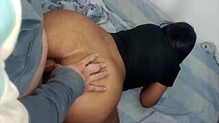 Castigo anal para la colombiana culona