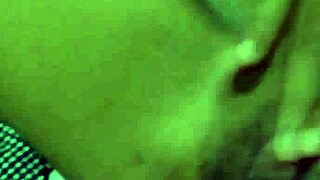 novinha de 18 anos masturbating and cumming hard 😈