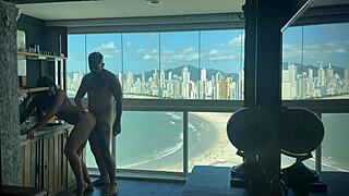 Milionário shows how to make a woman climax for real with intense moves! 😍