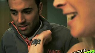 chatting on la webcam with spanish latinas