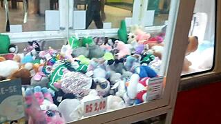 i hunted for a guy at the shopping mall and gave in the bathroom with paty bumbum and el toro de oro