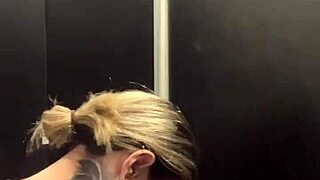 Hey, my sexy feet are craving some licking and sucking, come pamper them with your mouth 😘