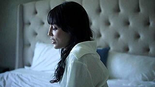 i seduced codey with my big ass and trimmed pussy, licking and kissing in rough sex