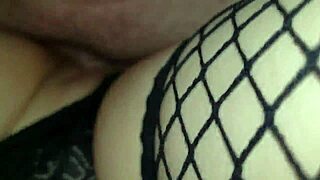 Wow! Man devours 18yo pussy in close-up first-time seduction