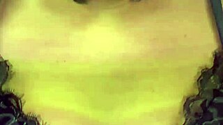 Hey, my sexy feet are craving some licking and sucking, come pamper them with your mouth 😘