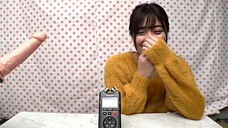 Cute Japanese babe, wanna show off dildo and cock skills?