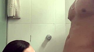 Homemade video of fingers making her scream passionately