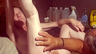 eating and fucking on washing machine again