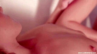 Beautiful Lesbian Babes Masturbate