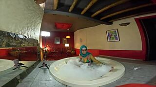 Pussy To Mouth In The Jacuzzi Mia Niqab
