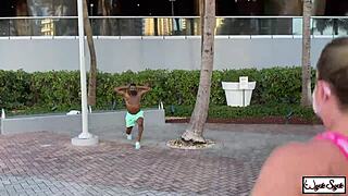 Горячая голливудская берёт BBC глубоко и жёстко!