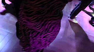 Do you want to fuck two cute elf girls?