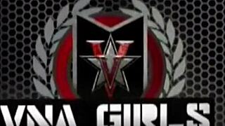 Sexy cougar Kimber Lee shakes big ass