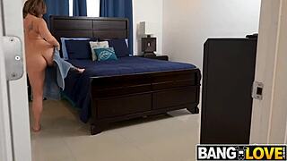 Round Big Tits Vs Huge Ass In Action