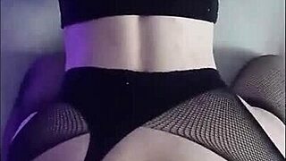 i fuck hottie in pantyhose doggy