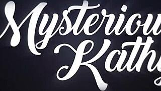 Spicy Latina Babe Shakes Naked Pussy In Panty-Free Action With Mysteriouskathy