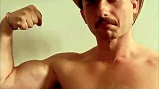 Oh, Rola Jones is devouring that hotwife's pussy!