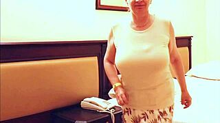 how that busty cougar lured men