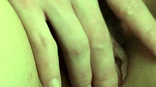 Lacey Vibes Big Twat Lips to Slimy Wet Orgasm