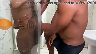 Hot Quickie with Oga Boss Wife in Bathtub Delivers Wet Creampie.