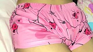 Daddy, look at my pajamas, do you want to take them off?