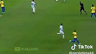 เพื่อนบ้านสาวน่ารักลองควยฉันรูตูดอมสด