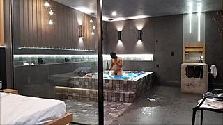 Levei minha amiga no motel de luxo ela adorou e acabou liberando o cuzinho