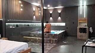 Levei minha amiga no motel de luxo ela adorou e acabou liberando o cuzinho