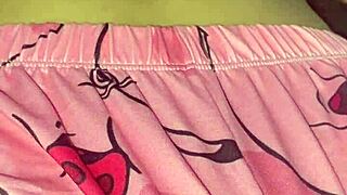 Daddy, look at my pajamas, do you want to take them off?