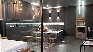 Levei minha amiga no motel de luxo ela adorou e acabou liberando o cuzinho