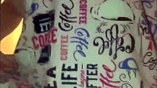 Hey, check my curvy body!