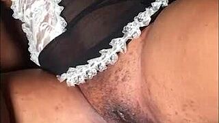 uhh, this black maid really wanna young guy to bang her good