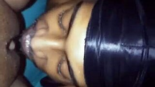 bbw gets pretty pussy licked by rookie amateur