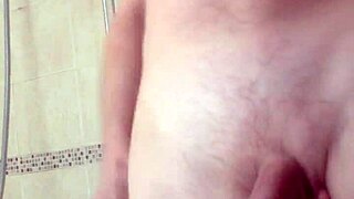 Bashing big balls and a nice cock too in this fun session