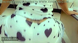 I love watching the Swahili ebony queen twerk her big fat ass